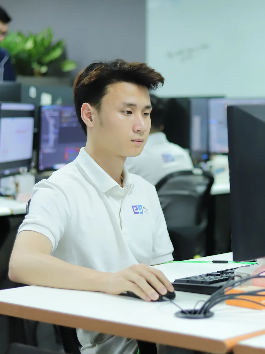 Eastgate Software engineers at work